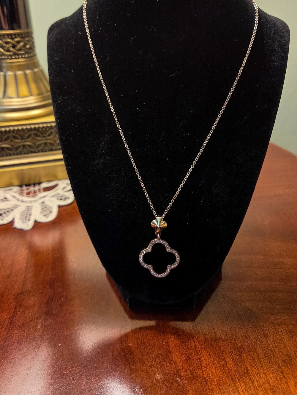 Swarovski Gold Open Clover Pavé Crystal Pendant Necklace 18" - EUC